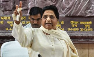 दलित व जनजाति वर्ग के छात्रों की छात्रवृत्ति की समस्या का समाधान करें मुख्यमंत्री आदित्यनाथ: मायावती